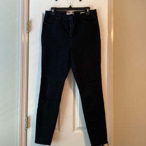 Social Standard High Rise Skinny Jean